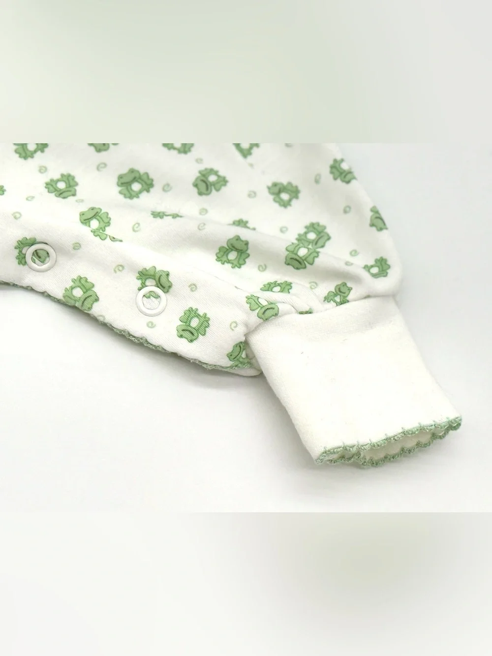 GUC Kissy Kissy Frogs Pima Cotton Footless One-Piece Sleeper in White Green 3-6M
